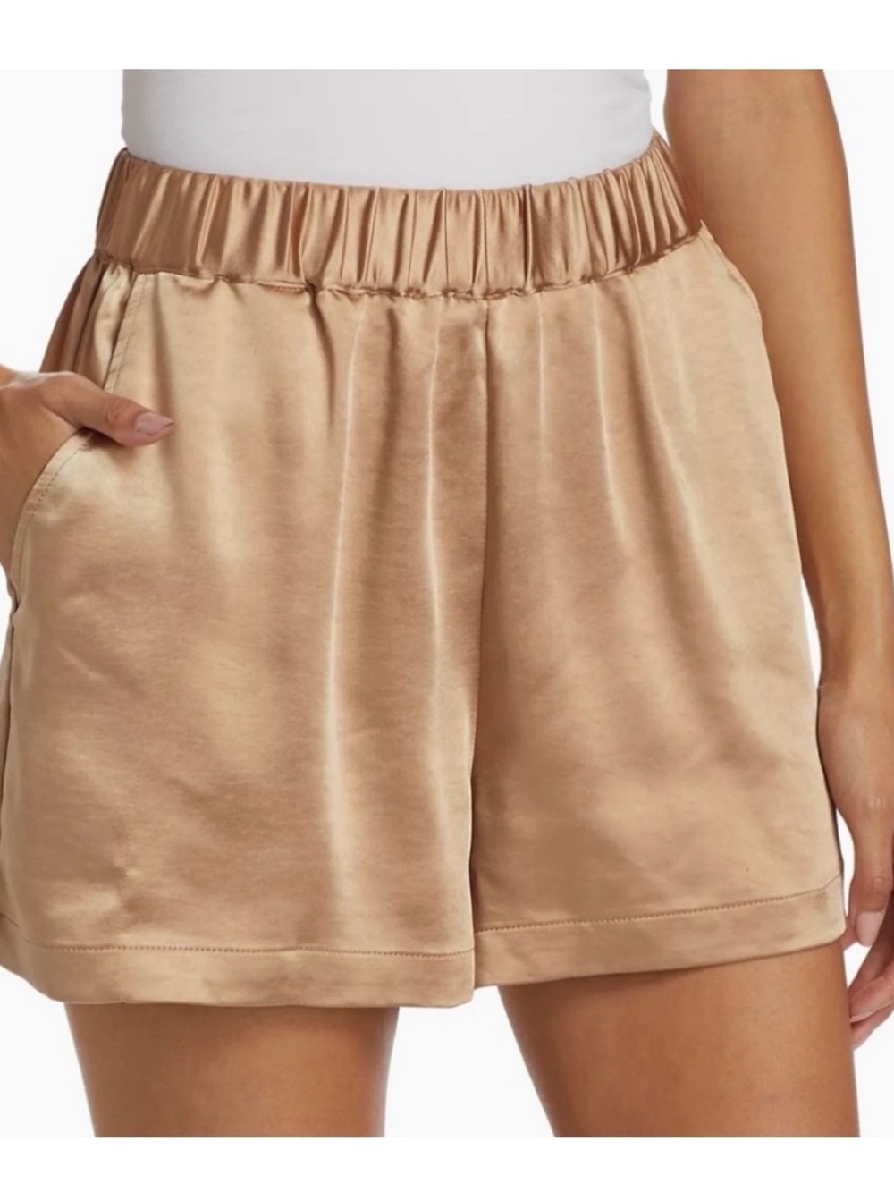 Good American Satin High-Waist Shorts in Champagne